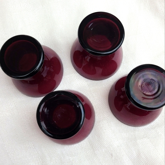 Vintage Glass Tray W,/Handle & Four Amethyst Glass Cordial/Liqueur Tasting Cups - Picture 7 of 9